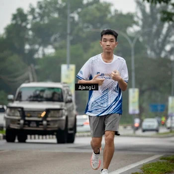 Runner Photo 8973827