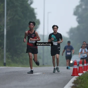 Runner Photo 8973869