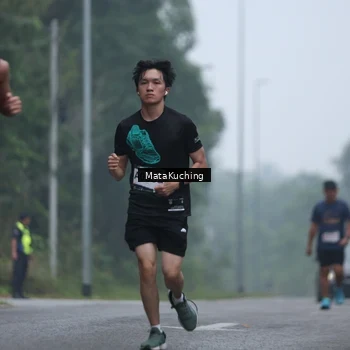 Runner Photo 8973876