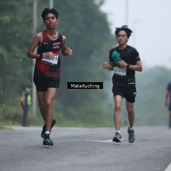 Runner Photo 8973884