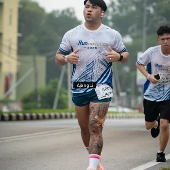 Runner Photo 8973886