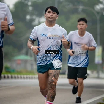 Runner Photo 8973890