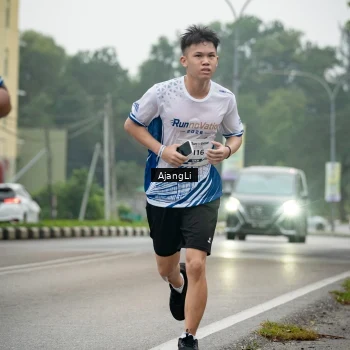 Runner Photo 8973901