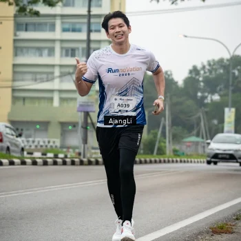Runner Photo 8973914