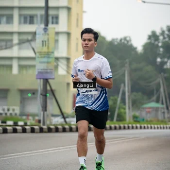 Runner Photo 8973932