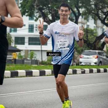 Runner Photo 8973965