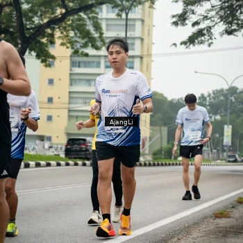 Runner Photo 8973967