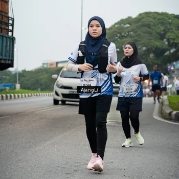 Runner Photo 8973972