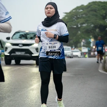 Runner Photo 8973983