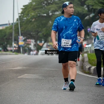 Runner Photo 8973984