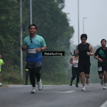 Runner Photo 8974041