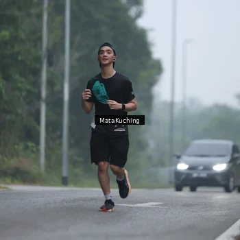 Runner Photo 8974073