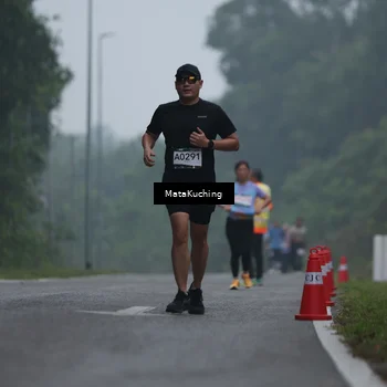 Runner Photo 8974112