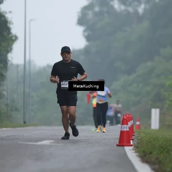Runner Photo 8974116
