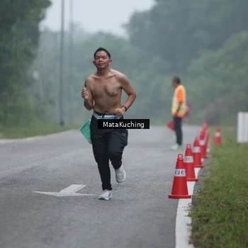 Runner Photo 8974172