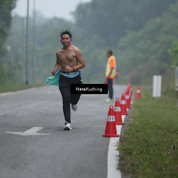 Runner Photo 8974173