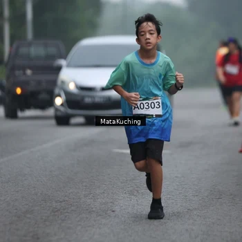 Runner Photo 8974210