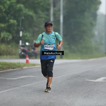 Runner Photo 8974372