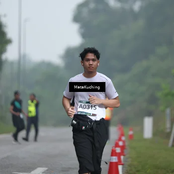 Runner Photo 8974390