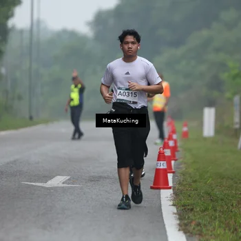 Runner Photo 8974392