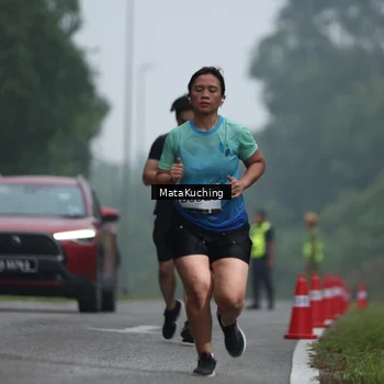 Runner Photo 8974434