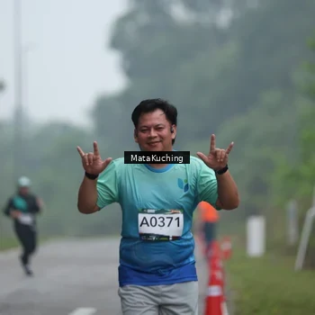 Runner Photo 8974477
