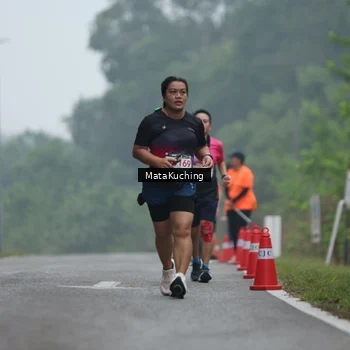 Runner Photo 8974537