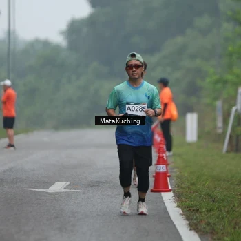 Runner Photo 8974540