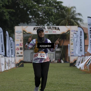 Runner Photo 8974561