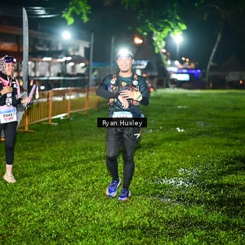 Runner Photo 8974675