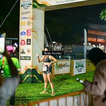 Runner Photo 8974680