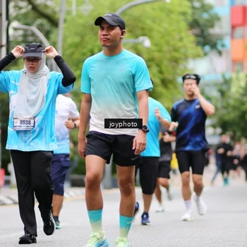 Runner Photo 8974699