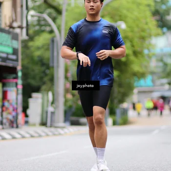 Runner Photo 8974704