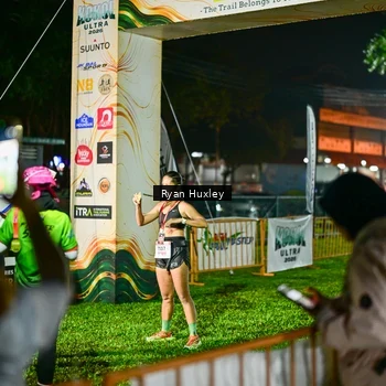 Runner Photo 8974709