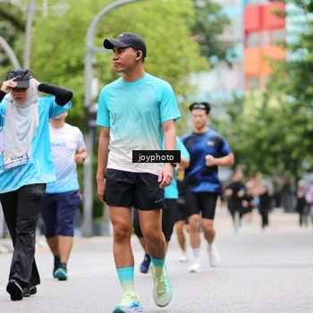 Runner Photo 8974711