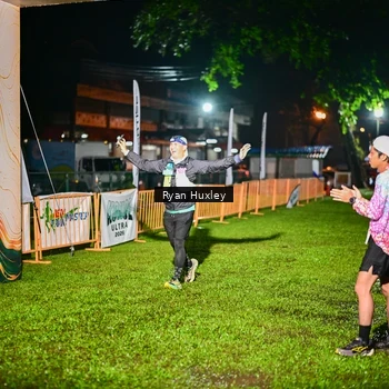 Runner Photo 8974747