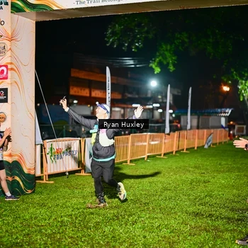 Runner Photo 8974748