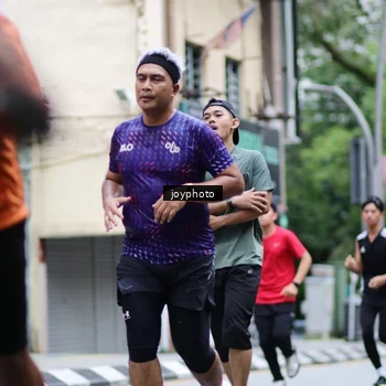 Runner Photo 8974749