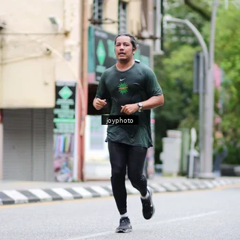 Runner Photo 8974796