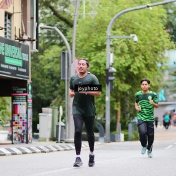 Runner Photo 8974798