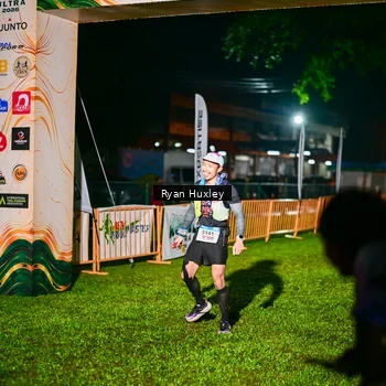 Runner Photo 8974853