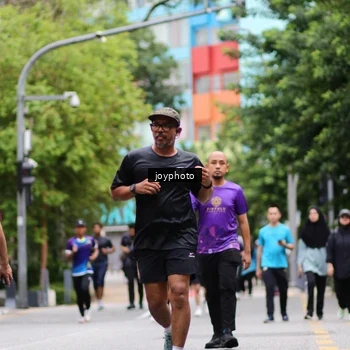 Runner Photo 8974856