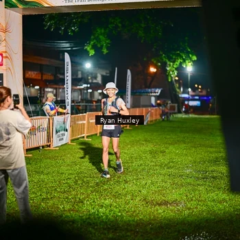 Runner Photo 8974877