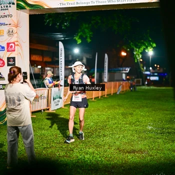 Runner Photo 8974892