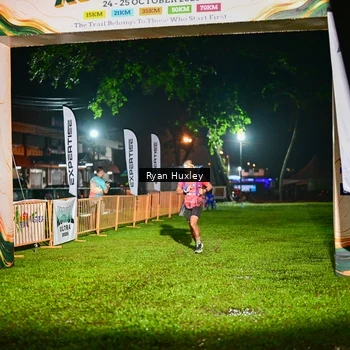 Runner Photo 8974924