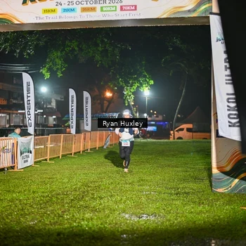 Runner Photo 8974958