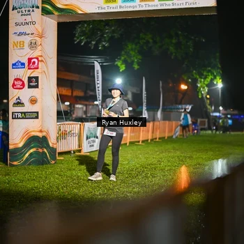 Runner Photo 8975002