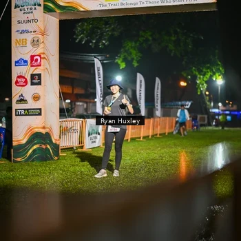 Runner Photo 8975005