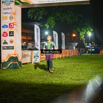 Runner Photo 8975012