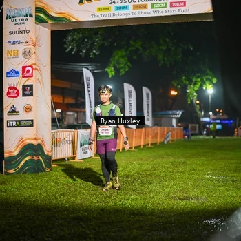 Runner Photo 8975015